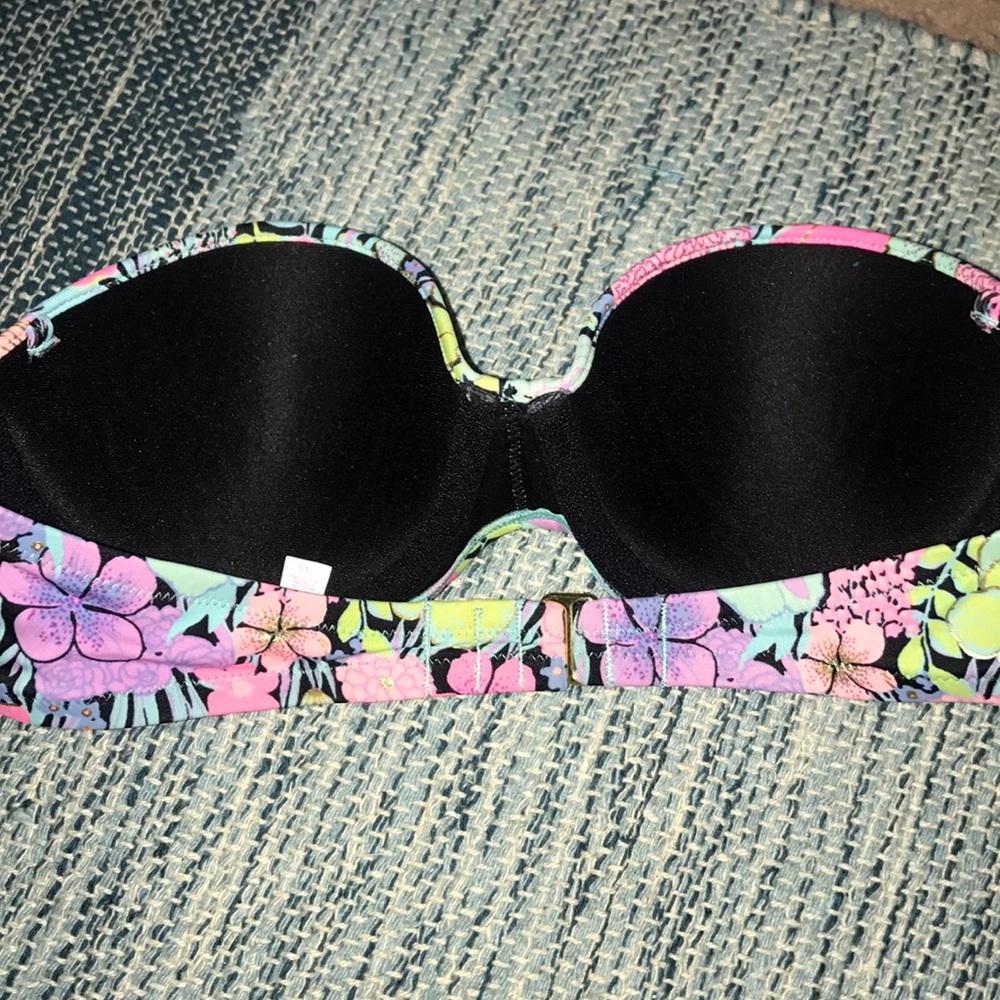 Bathing suit - Picture 3 of 4